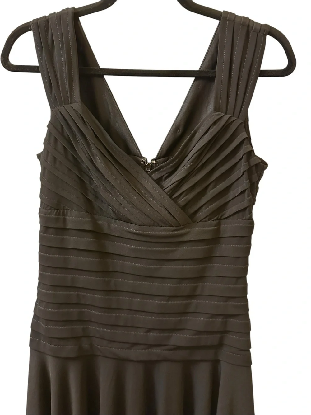 White House Black Market Black Pleated V-Neck Cocktail Dress size 6